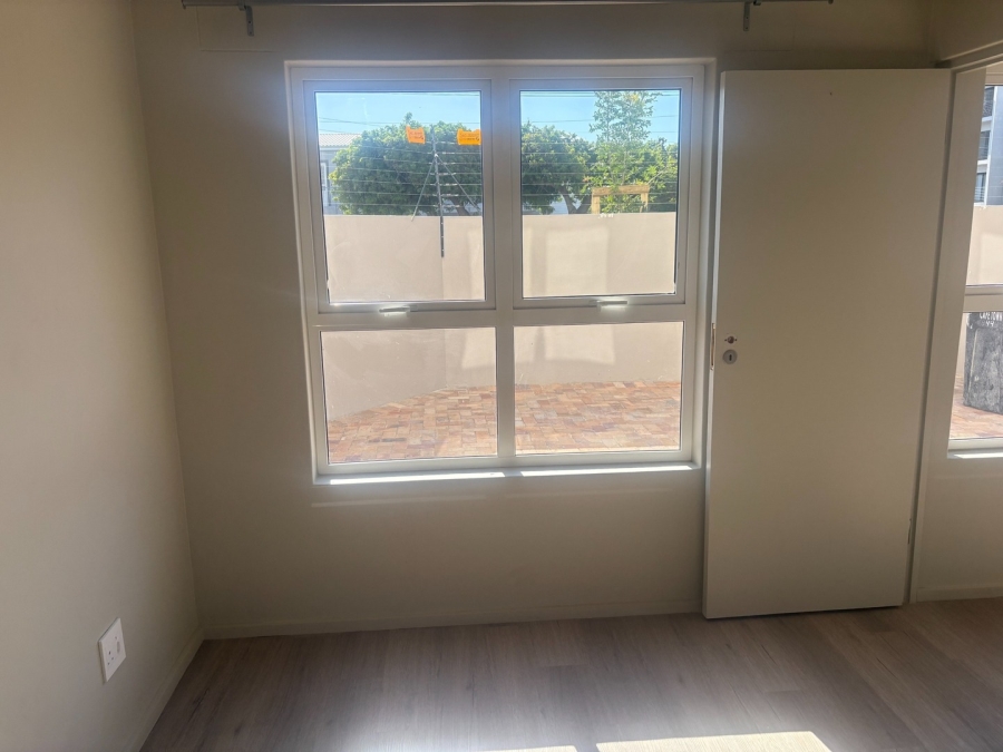 2 Bedroom Property for Sale in Table View Western Cape